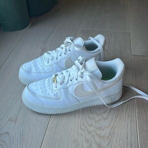 Nike Air Force One white/beige